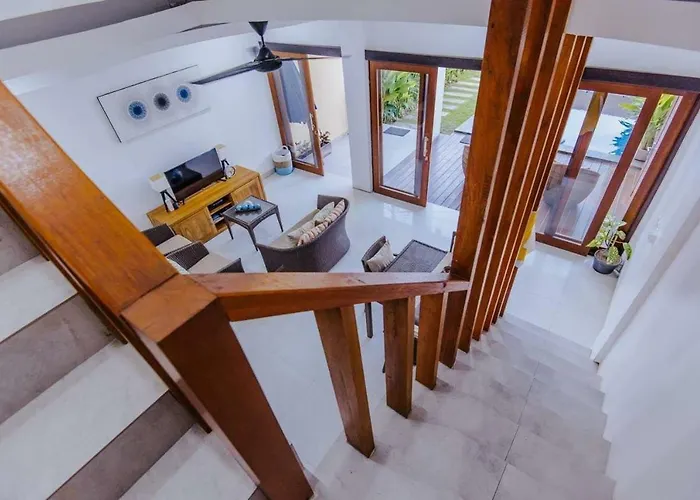Villa Secret Outlook *
